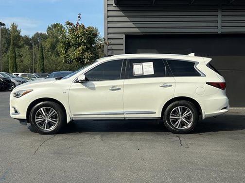 2016 INFINITI QX60 Base