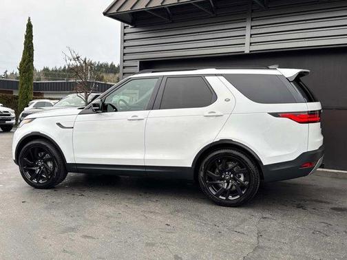 2025 Land Rover Discovery P300 S