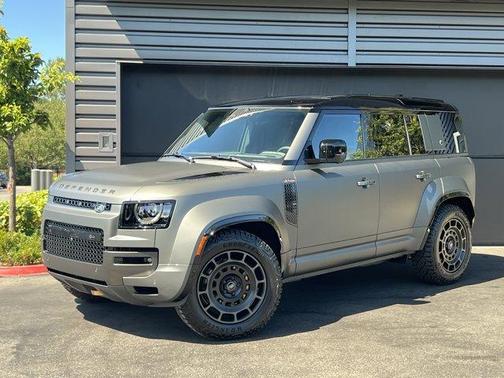 2025 Land Rover Defender