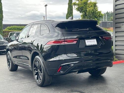 2024 Jaguar F-PACE P250 R-Dynamic S