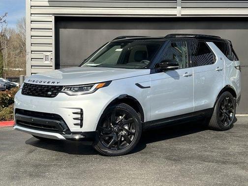 2024 Land Rover Discovery P300 Dynamic SE