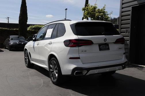Alpine White 2026 BMW X5 xDrive40i