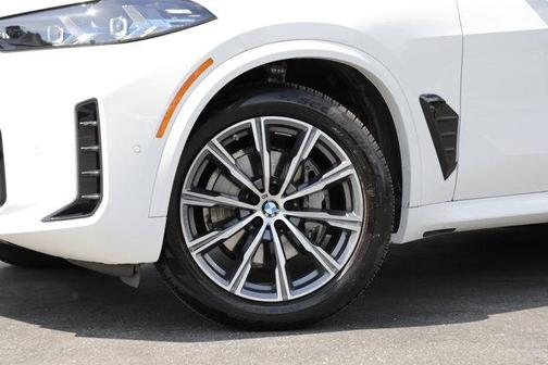 Alpine White 2026 BMW X5 xDrive40i