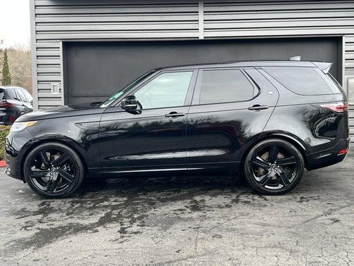 2025 Land Rover Discovery P360 Metropolitan Edition