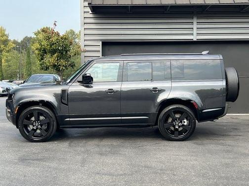 2025 Land Rover Defender P400 X-Dynamic SE