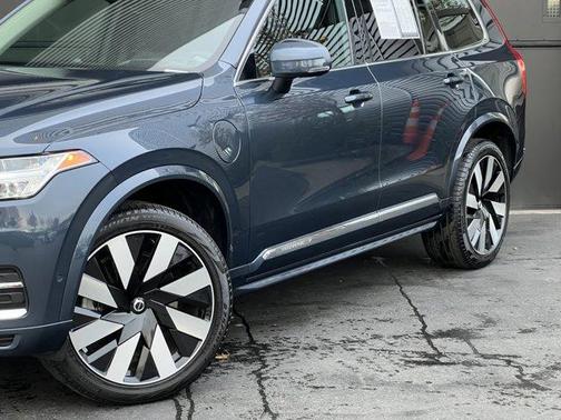 2023 Volvo XC90 Recharge Plug-In Hybrid T8 Ultimate 6-Seater