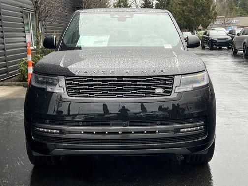 2025 Land Rover Range Rover P400 SE 7 Seat