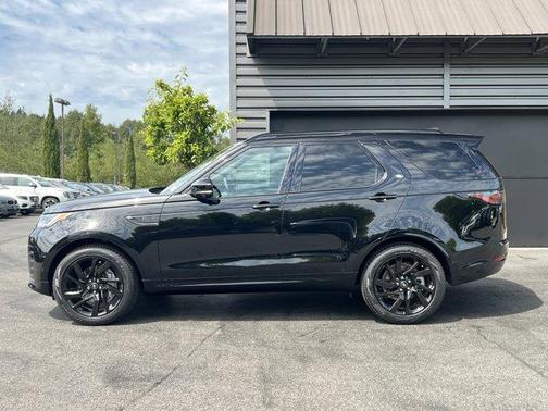 2025 Land Rover Discovery P300 Dynamic SE