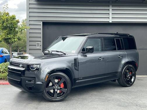 2025 Land Rover Defender P400 X