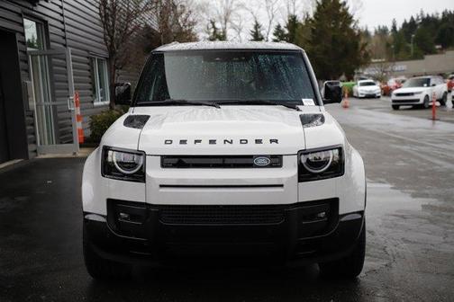 2026 Land Rover Defender 110 X-Dynamic SE