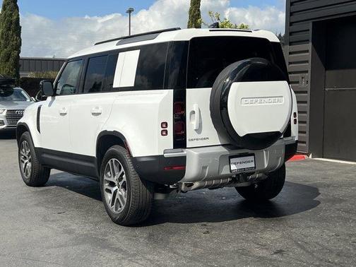 2025 Land Rover Defender P400 S