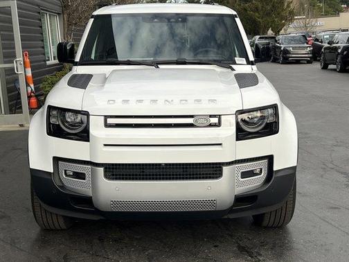 2025 Land Rover Defender P300