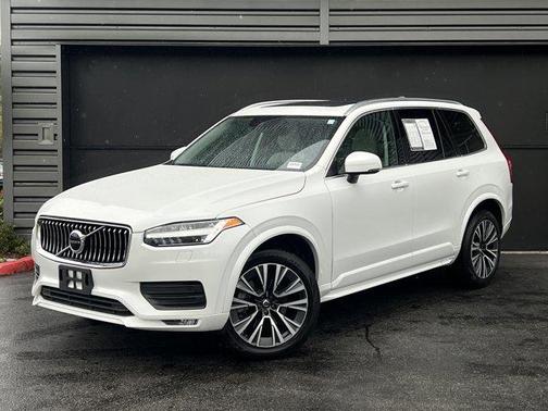 2021 Volvo XC90 T6 Momentum 7 Passenger
