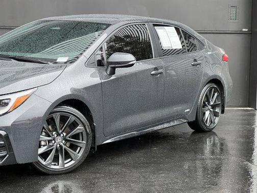 2024 Toyota Corolla Hybrid SE