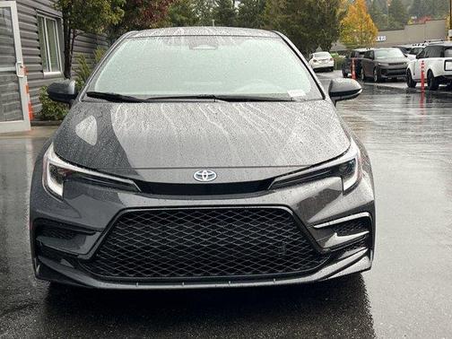 2024 Toyota Corolla Hybrid SE