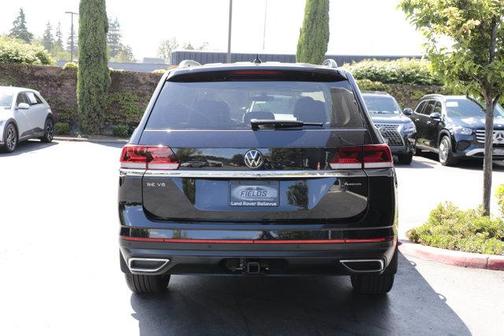 Deep Black Pearl Effect 2023 Volkswagen Atlas 3.6L SE w/Technology