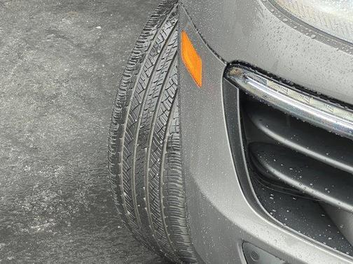 2018 Porsche Macan Base