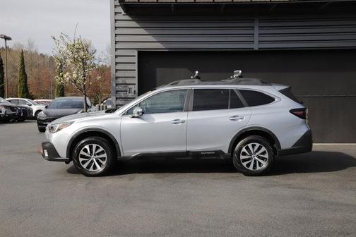 Ice Silver Metallic 2020 Subaru Outback Premium