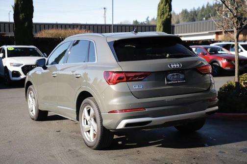 2019 Audi Q3 2.0T Premium Plus