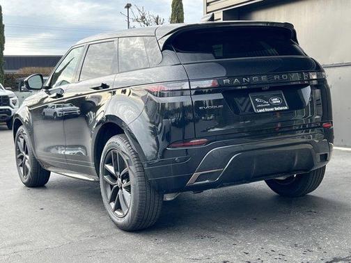 2025 Land Rover Range Rover Evoque Dynamic SE