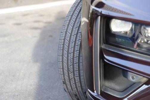 2024 Porsche Macan Turbo