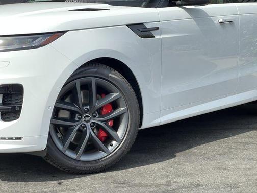 2025 Land Rover Range Rover Sport P530 Dynamic SE