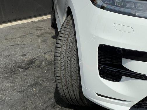 2025 Land Rover Range Rover Sport P530 Dynamic SE