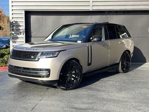 2025 Land Rover Range Rover P550e SE