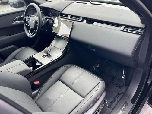 2025 Land Rover Range Rover Velar P400 Dynamic SE
