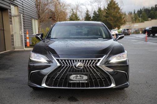 2025 Lexus ES 300h Base