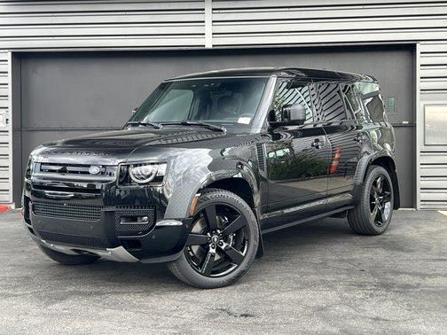 2025 Land Rover Defender P525 V8