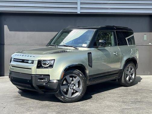 2025 Land Rover Defender P400 X-Dynamic SE