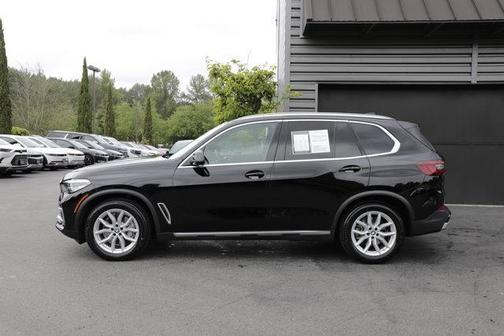 Jet Black 2023 BMW X5 xDrive40i