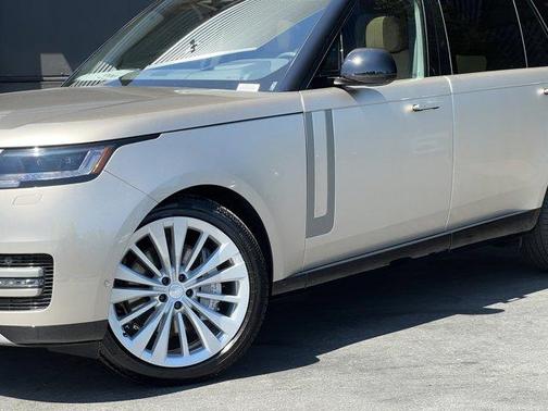 2025 Land Rover Range Rover P530 SE 7 Seat