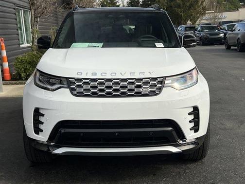 2025 Land Rover Discovery P360 Metropolitan Edition
