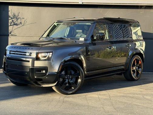 2026 Land Rover Defender 110 X-Dynamic SE