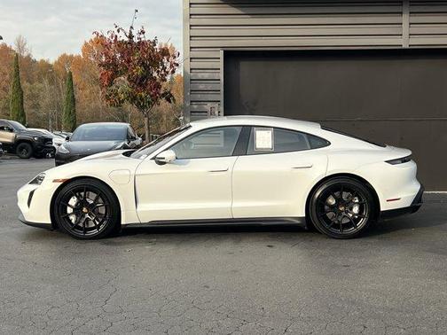 2024 Porsche Taycan GTS