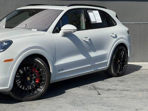 2023 Porsche Cayenne GTS
