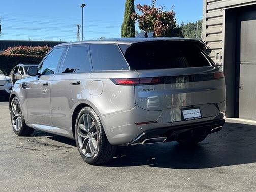 2025 Land Rover Range Rover Sport P460 Dynamic SE
