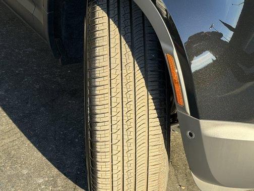 2026 Land Rover Defender 110 S