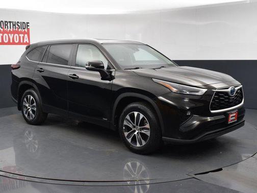 2024 Toyota Highlander Hybrid XLE
