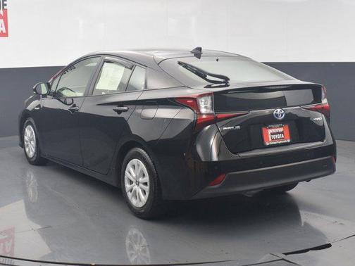 2019 Toyota Prius LE