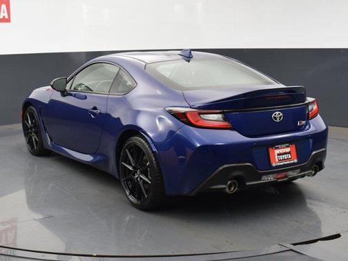 2025 Toyota GR86 Premium