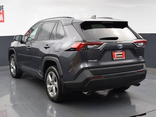 2021 Toyota RAV4 Hybrid XLE Premium