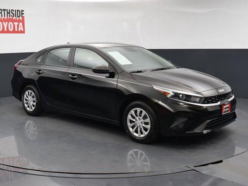 Aurora Black 2024 Kia Forte LX