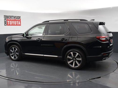 Crystal Black Pearl 2025 Honda Pilot Elite