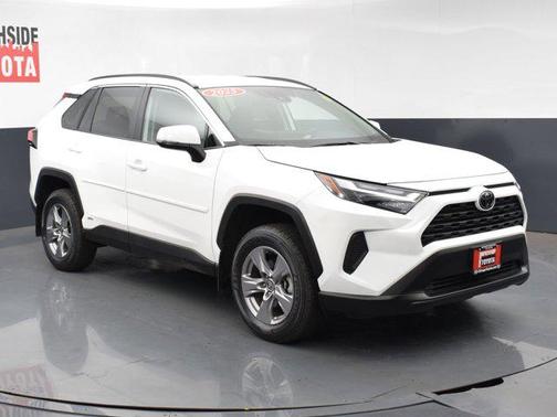 2025 Toyota RAV4 Hybrid XLE