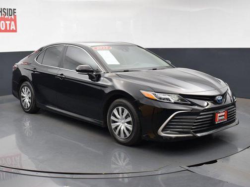 2022 Toyota Camry LE