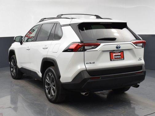 2023 Toyota RAV4 Hybrid XLE Premium