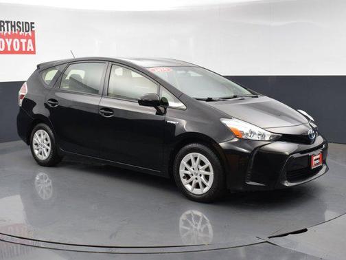 2016 Toyota Prius v Two